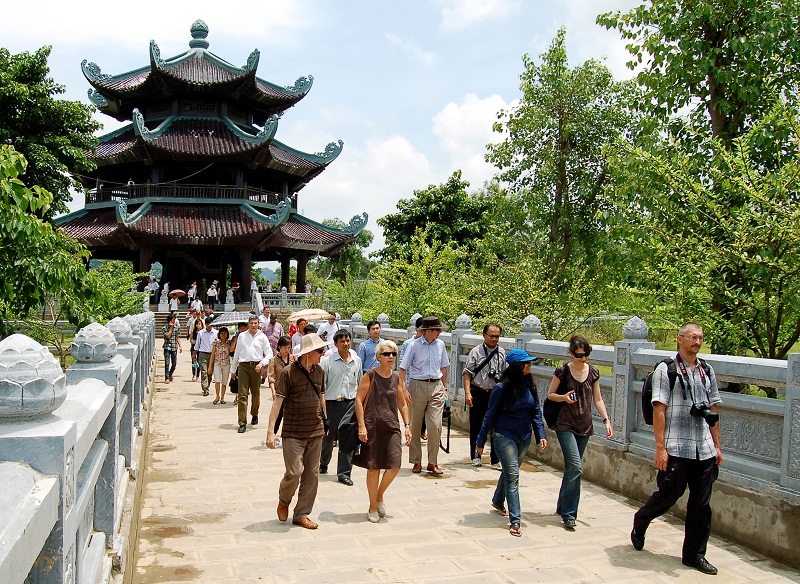 Ninh Bình đón hơn 340.000 lượt khách du lịch dịp nghỉ lễ
