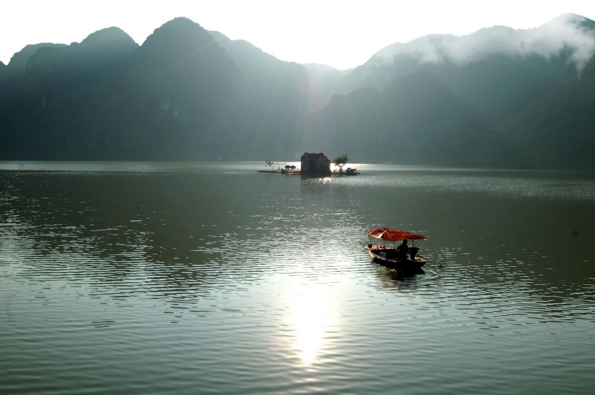 Khu du lịch sinh thái Hồ Đồng Thái
