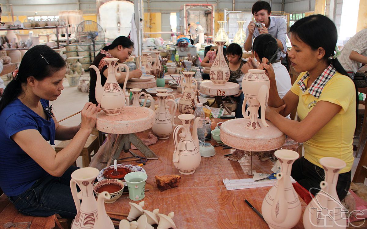 Bảo tồn các giá trị văn hóa làng nghề gắn với phát triển kinh tế du lịch