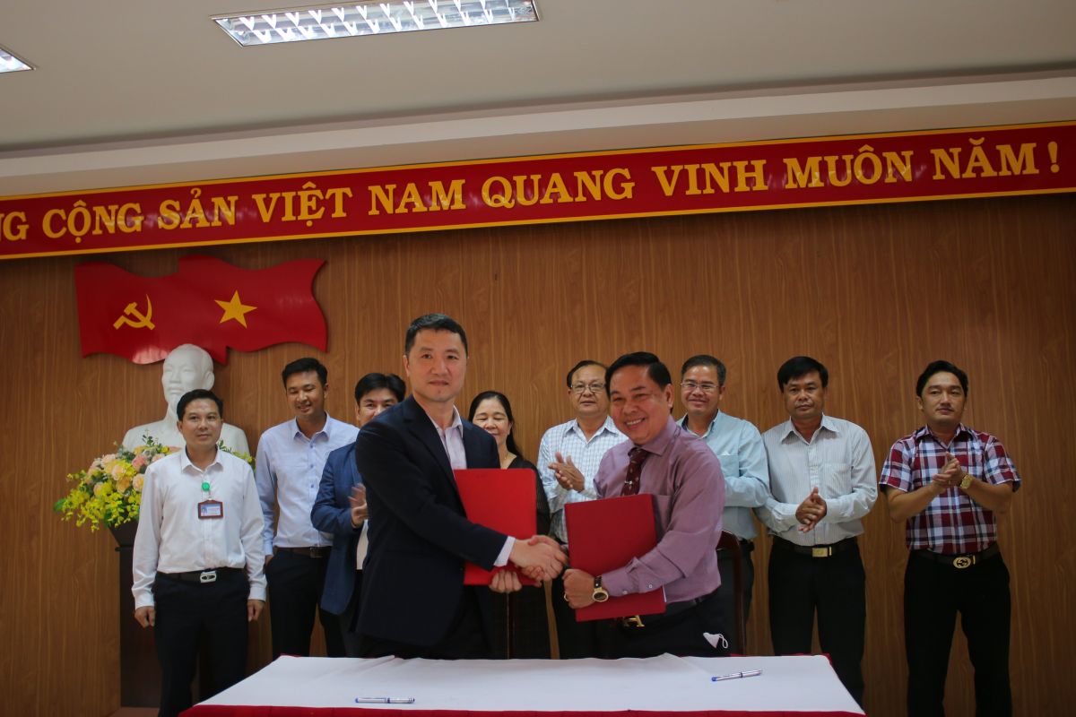Lễ ký kết biên bản hợp tác quảng bá, xúc tiến du lịch giữa hai địa phương Ninh Bình và An Giang