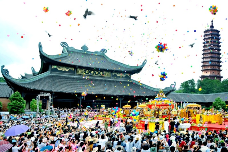 Bai Dinh Pagoda Festival
